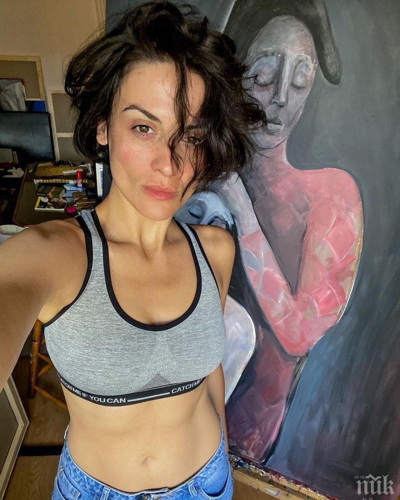 Д-р Огнянова от Откраднат живот призна: Нудистка съм (СНИМКА)