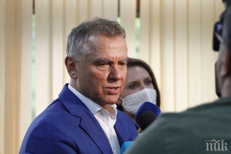 Нови доказателства заковават Атанас Бобоков, той очаквано се поболя