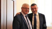 Кирил Ананиев прие поста от предшественика си Владислав Горанов