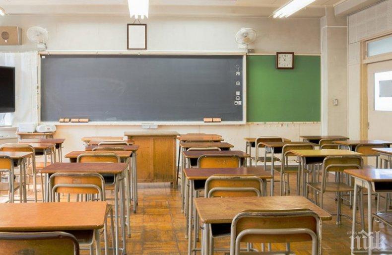 МОН предложи график за учебното време за догодина