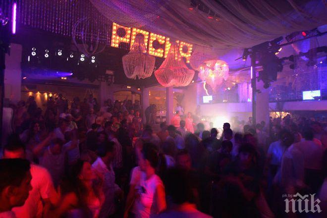 Полицейски десант по нощните клубове на Хисаря, десетки нарушители хванати в крачка