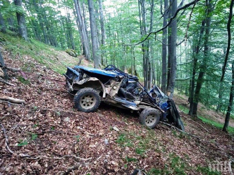 Военни изтеглиха джип, катастрофирал в парк „Централен Балкан“