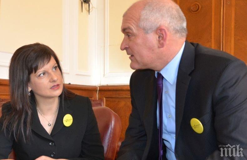 ПОДКРЕПА: Главчев след обидите и насилието към д-р Дариткова: На мутра ли ви прилича, на мафиот?! 