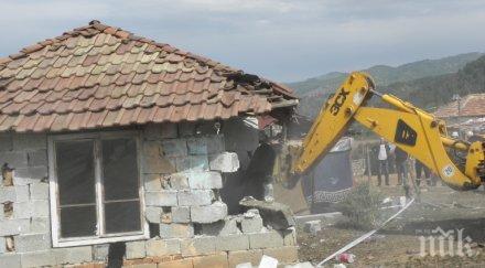 изриват незаконни постройки квартал лозенец стара загора