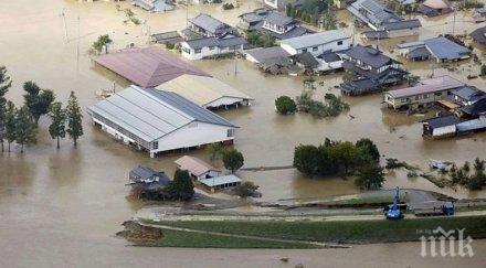 река излезе коритото северна япония заради проливните дъждове