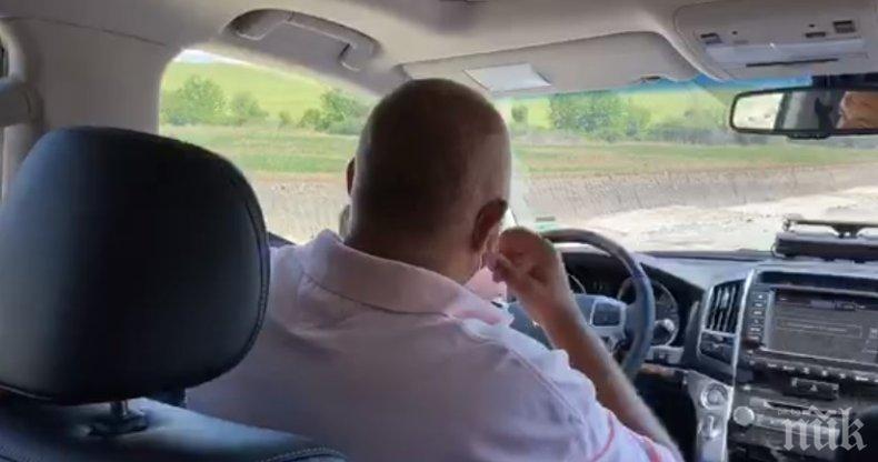 ПЪРВО В ПИК TV: Борисов продължава с обиколката в страната - провери строежа на магистрала Хемус (ОБНОВЕНА)