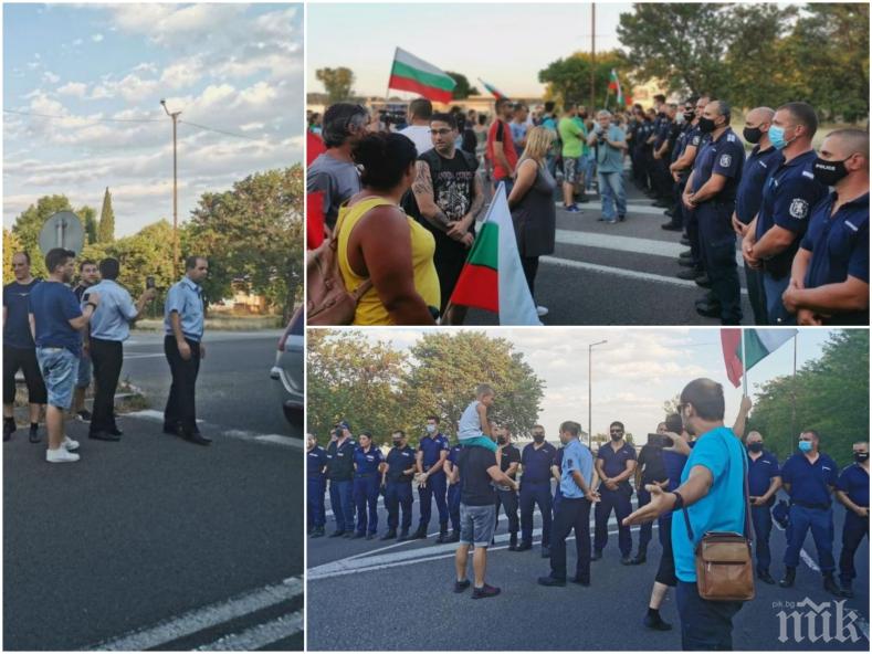 ИЗВЪНРЕДНО: Полицията осуети блокадата на Тракия (СНИМКИ)