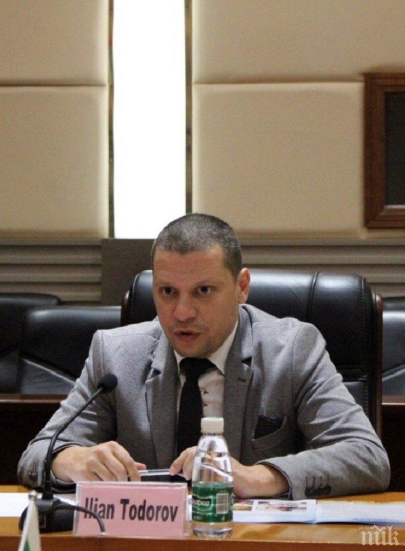 Илиан Тодоров изригна: Два милиона софиянци са жертви на терор!