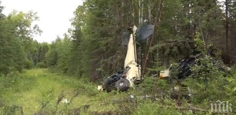 Седем загинали при сблъсък на два самолета в САЩ