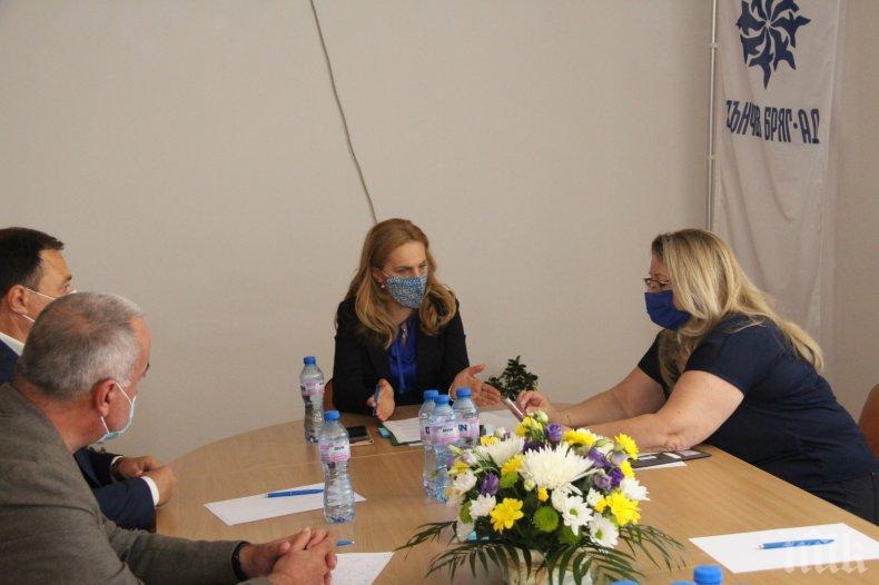 Държавата опрощава наемите в Слънчев бряг, намаляват с 50% таксата за паркиране в курорта