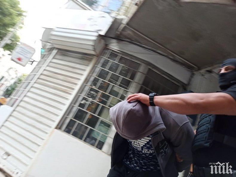 Закопчаха братовчеди за серия от кражби в Сливенско