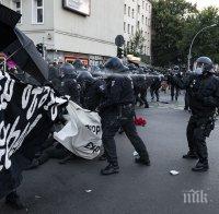 Демократката Меркел разгони анархо-комунистите в Берлин. Демократът Борисов им позволява да тормозят София