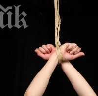 Японка се завърза сама вкъщи, за да не ходи на работа