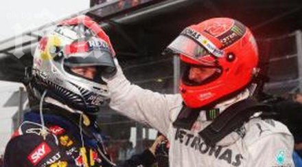 михаел шумахер спира състезава