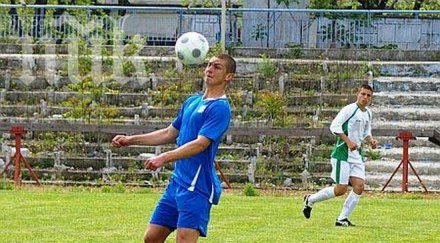 торино взе проби младежки национал