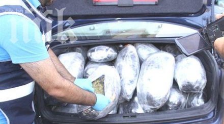 турски полицаи хванаха български автомобил дрога западна европа
