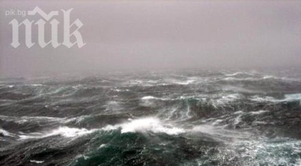 кораб 100 души потъна австралия чудо жертви