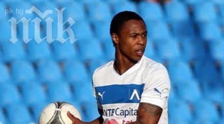 дъстли мюлдер остава левски