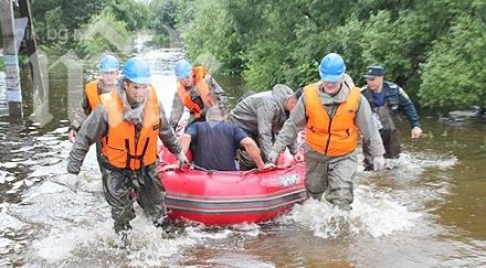 хиляди пострадаха наводненията русия