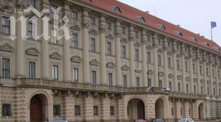 чешките депутати гласуваха разпускането парламента