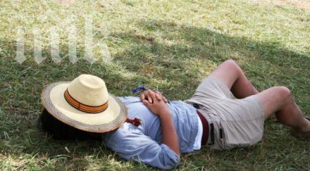 черногорци раздават награди дълго лежане сянка