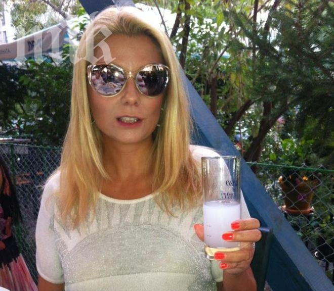 Венета хвърчи от кеф: Радвам се, че Ани Цолова и Виктор Николаев идват в Нова тв