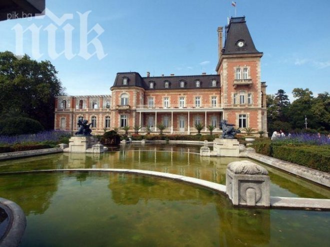 Ракия и вино за над 150 хил. лв. продаде Министерският съвет