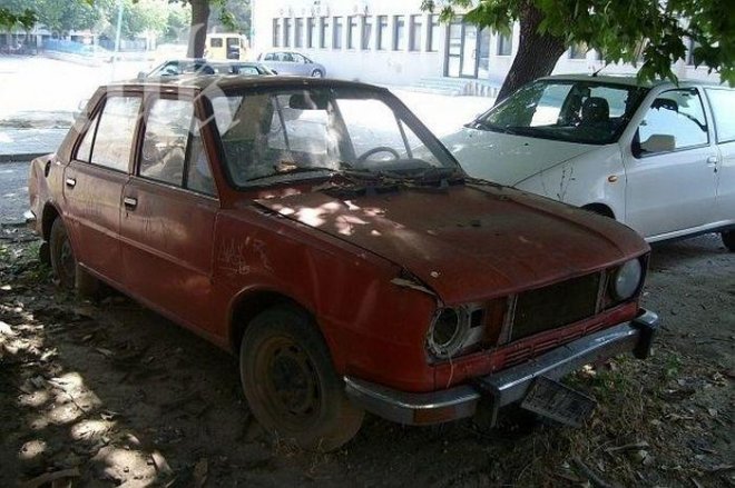 Махат трошките от софийските улици