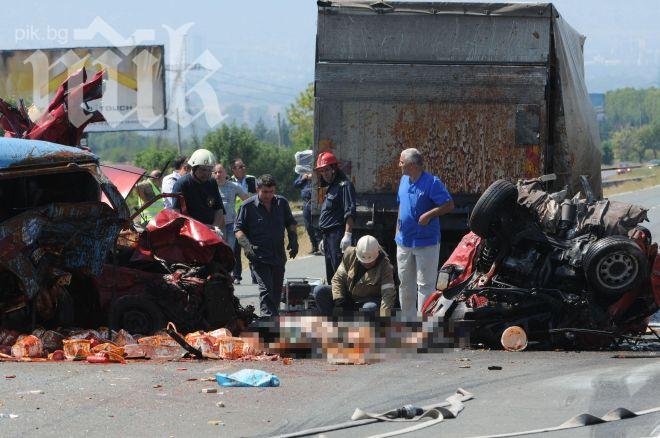 Поискаха постоянен арест за румънския шофьор, причинил катастрофата при гара Яна