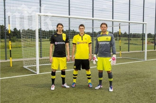 Борусия (Дортмунд) с най-красивите екипи в Бундеслигата 