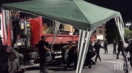 ексклузивни кадри полицията вдига палатковия лагер орлов мост освобождава софия видео снимки