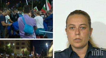 извънредно сдвр последна информация метежниците започнаха събират камъни неща намерение използват противниците арестувани снощи