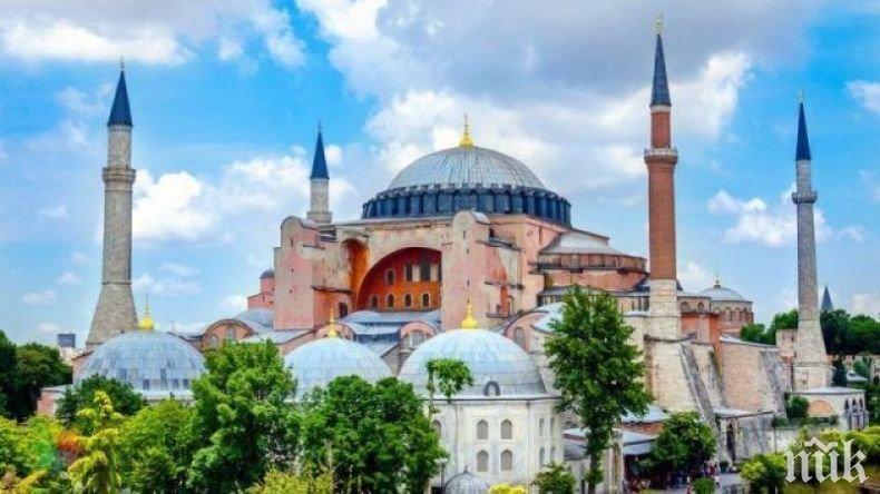 Хюриет разкри тайните на храма Света София в Истанбул
