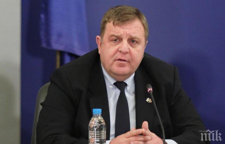 Вицепремиерът Красимир Каракачанов с остри думи за палатковите лагери: Подобни неща не могат да се търпят вече Вицепремиерът Красимир Каракачанов с остри думи за палатковите лагери: Подобни неща не могат да се търпят вече