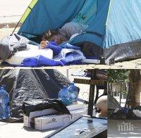 Смрад и мизерия: Центърът на София - бунище на вторични суровини (СНИМКИ)