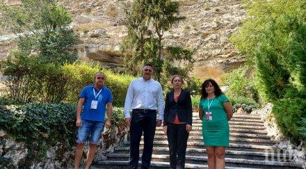 вицепремиерът марияна николова напълни курортите българи седмици снимки