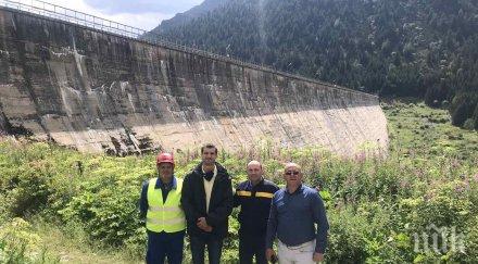 министърът околната среда емил димитров провери язовир бели искър