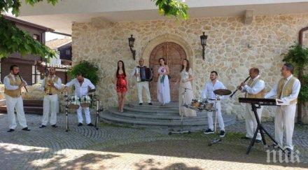 канарите борят коронвируса песен