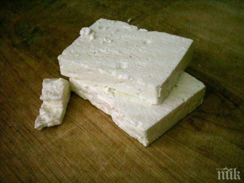 Шефът на млекопреработвателите съветва: Не купувайте сирене под 13 лв. за килограм, не е истинско
