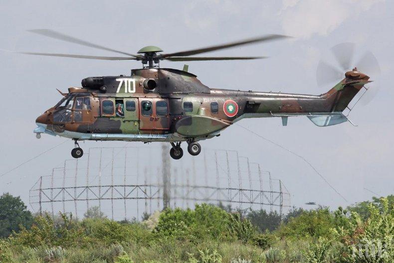 Армията излезе срещу пожара в горите между Лесово и Присадец, хеликоптер изля 40 товара вода