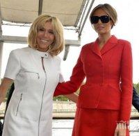 НЕ Е ЗА ВЯРВАНЕ: Щракнаха по бански първата дама на Франция - формата на 67-годишната Бриджит Макрон е за завиждане (СНИМКИ)