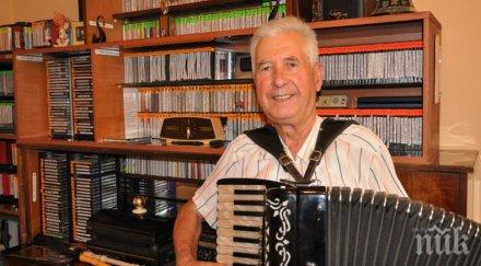 годишен легендарен акордеонист записва нов албум
