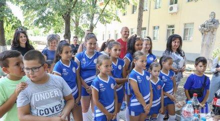 министър кралев обяви първите училища изграждат физкултурни салони снимки