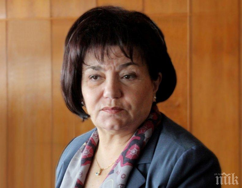 ДОБРА НОВИНА: Увеличават учителските заплати с още 16%