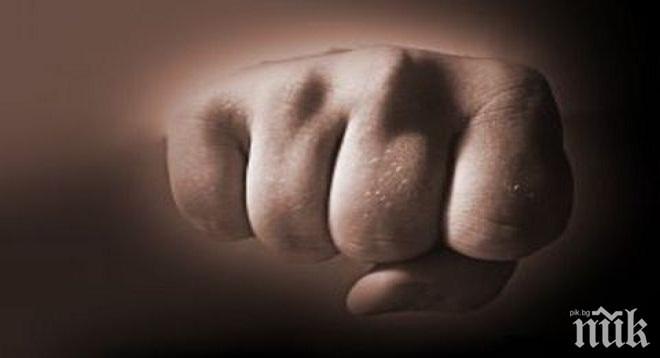 Служител на спортeн комплекс в Бургас наби 10-годишно момче