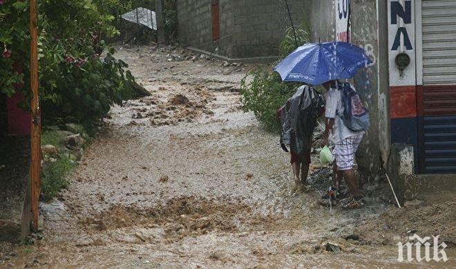 БЪЛГАРСКА РАБОТА: Вчера дъжд, днес чистят шахтите в Перник