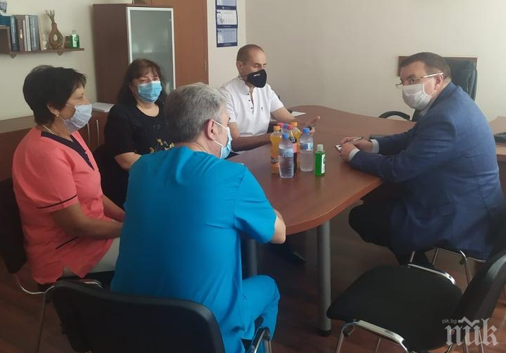 Всички контактни лица на положителния за COVID-19 лекар от Спешното в Кюстендил са отрицателни