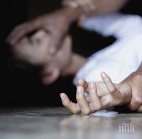 УЖАСЯВАЩА БРУТАЛНОСТ! 16-годишна бе изнасилена от 30 души, записали 