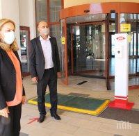 Вицепремиерът Марияна Николова провери места за настаняване в Обзор (СНИМКИ)