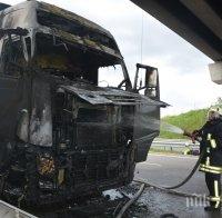 ЧЕЛЕН СБЛЪСЪК: Пиян румънец с влекач и прикачено ремарке се натресе в товарен автомобил